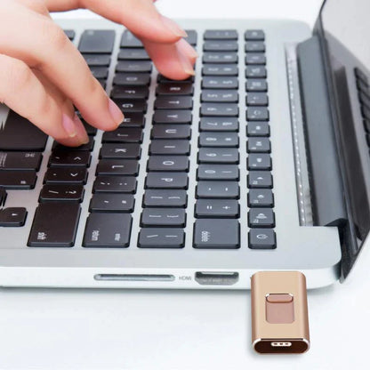 Compact USB Flash Drive™ | Tillgång till allt med fingertopparna