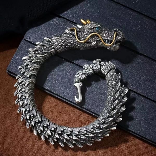 Silver Dragon Bracelet™ | Glänsande och elegant armband med berlock